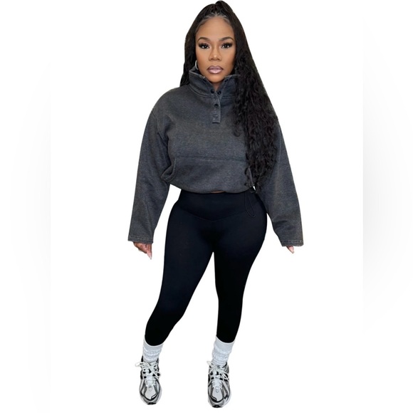 Que neck acid washed sweater and tights - Picture 2 of 2